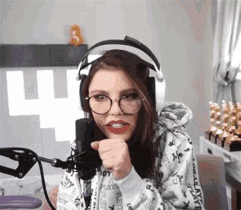 adriana chechik gifs